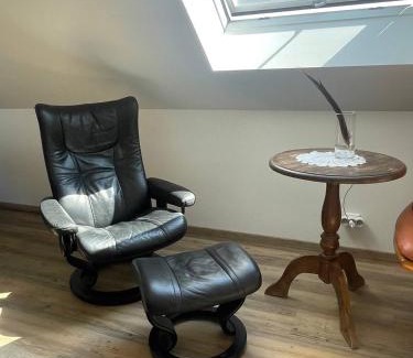 Bresilley Bed & Breakfast | Le repaire des trois singes