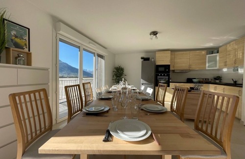 Briancon Apartment | Le Roof-top * 100m2 + terrace 100 m2 - Sleeps 8 -