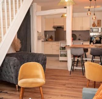 Dreux Apartment | Le Royal Billy