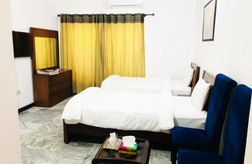 Islamabad House | Le Royal Family lodges