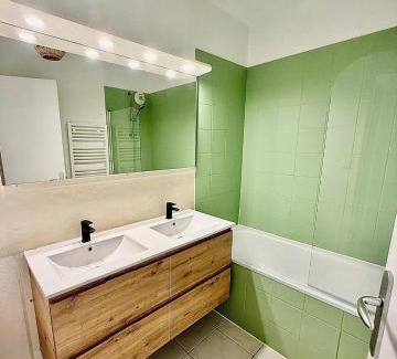 Begles Apartment | Le Saint-Jean - Bordeaux & Arena