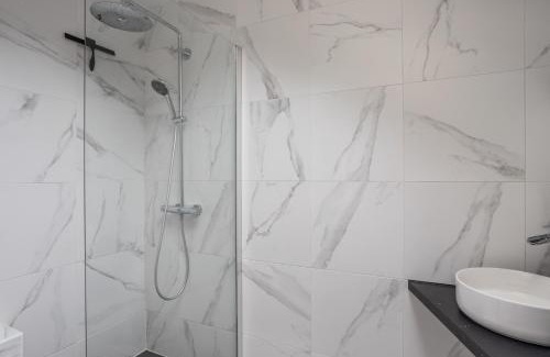 Dinan - Saint-Malo Apartment | LE SAINT LOUIS - Apt 3 chambres au cœur de Rennes