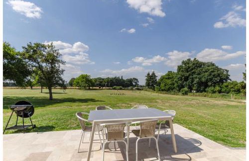 Aix-Villemaur-Palis House | Le saint remeau