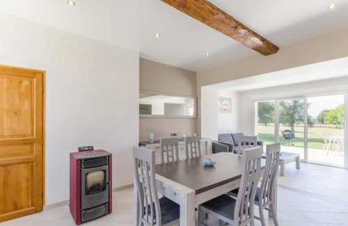 Aix-Villemaur-Palis House | Le saint remeau