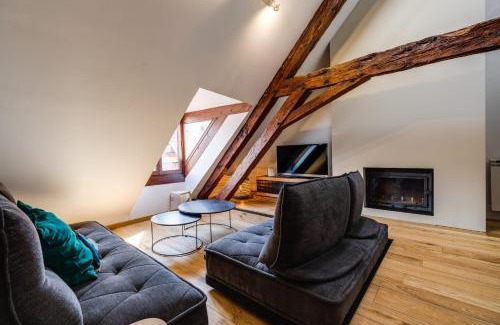 Annecy Old Town Apartment | Le SeptQatre - Grand triplex au cœur de la Vieille Ville