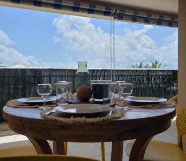 Pointe de la verdure Apartment | Le Soleil Bleu