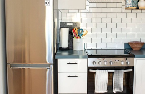 Hudson House | Le Soleil Suite - Fire pit, Views 10 min. from Hudson