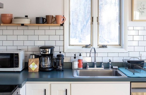 Hudson House | Le Soleil Suite - Fire pit, Views 10 min. from Hudson