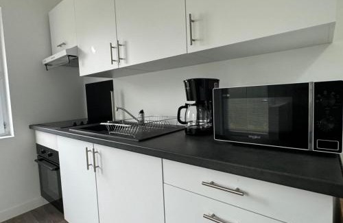 Saint-Junien Apartment | Le Stopover, cosy avec parking