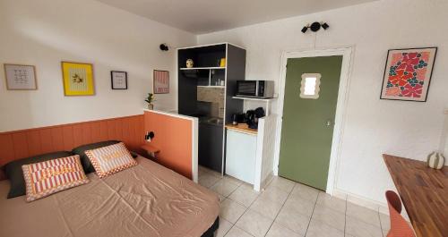 Chasseneuil-du-Poitou Apartment | Le Studio 362 Proche Futuroscope et Arena 1 à 2 Pers