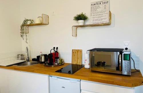 Bruz Apartment | Le studio d'Angèle : Angie