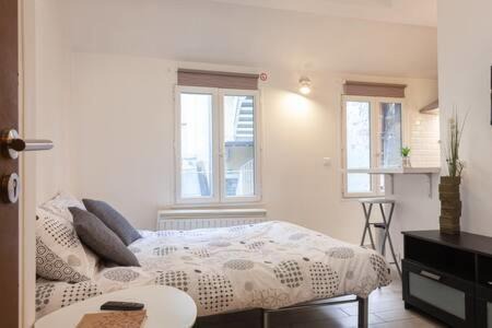Fontainebleau Apartment | Le studio - Hyper centre de Fontainebleau - proche INSEAD
