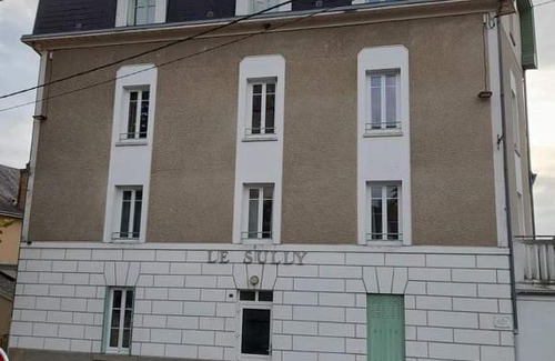 Mortroux House | Le Sully