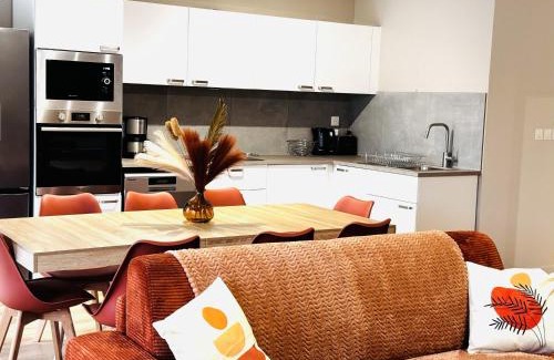 Bellegarde-sur-Valserine Apartment | Le Terracotta cocon moderne à 2 pas de la Gare ligne directe GENÈVE-LYON-PARIS