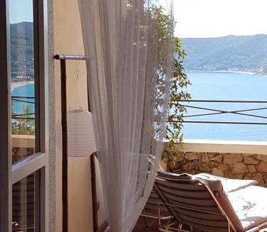Torre del Mare Bed & Breakfast | LE TERRE DEL DRAGO Apartment