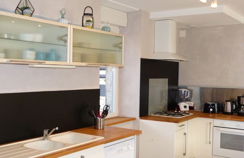 Vallon-Pont-d'Arc Cottage | Le torrent, gîte 100 m2, village center, in renovated house with 4 gîtes