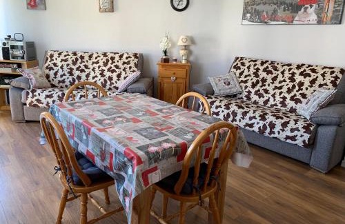 Font-Romeu-Odeillo-Via Apartment | Le Trebens centre ville à 150m du télécabine