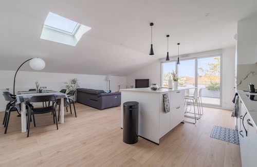 Blagnac Apartment | Le Van Gogh - Bel appt pour 5 à Blagnac