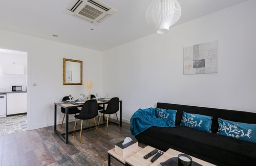 Gisors Apartment | Le Vexin - Two Bedroom Apartment, Sleeps 5