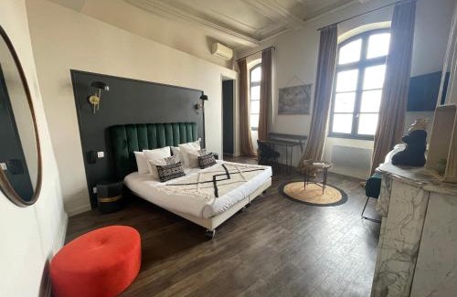 Saint-Paul-Trois-Chateaux Hotel | Le Victoria Boutique Hôtel