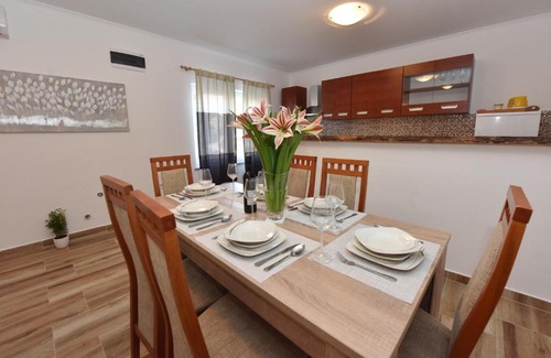 Sibenik Apartment | LEA