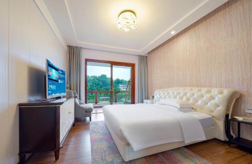 Wulingyuan House | LeadingMen Riverview Hotel