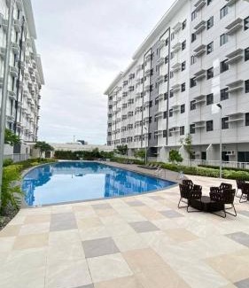 Muntinlupa Apartment | Leaf residences condotel 2bedroom Muntinlupa