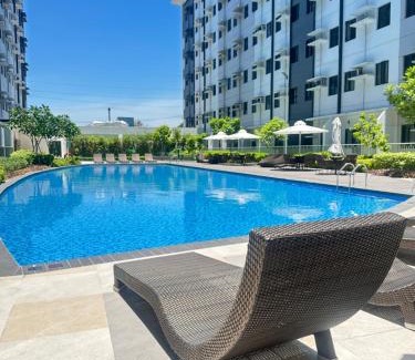 Muntinlupa Apartment | Leaf Residences Muntinlupa - The Mint Pearl Stay 2 bedroom