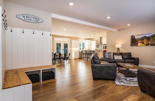 Leavenworth House | Leavenworth Farmhouse