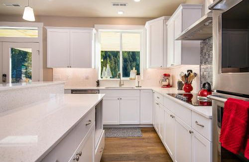 Leavenworth House | Leavenworth Farmhouse