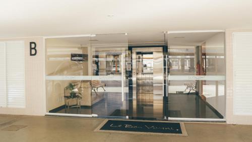 Centro Apartment | lebon vivant arraial do Cabo praia grande