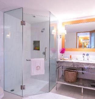 Bang Rak Hotel | lebua at State Tower