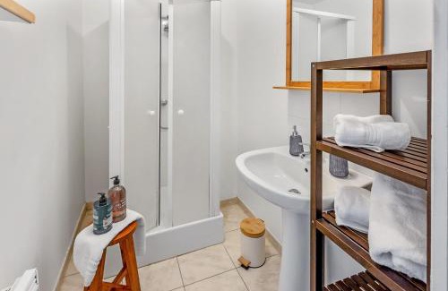 Vertou Apartment | Lecour - Confortable
