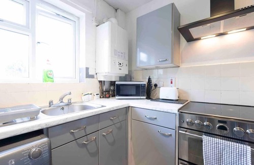 Chapeltown House | Leeds Luxury 3-Bedroom Retreat