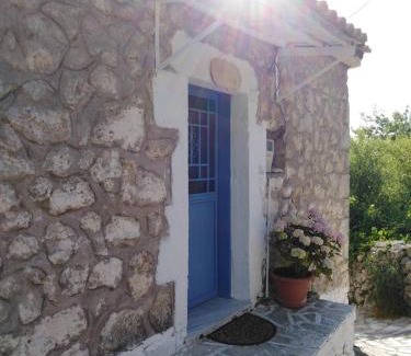 Drimonas Apartment | Lefki's house