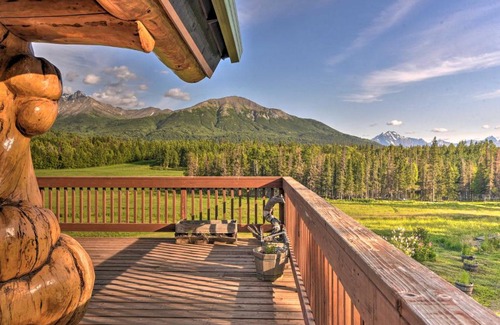 Lazy Mountain House | Legacy Mountain Lodge on 40-Acre Ranch with Views!
