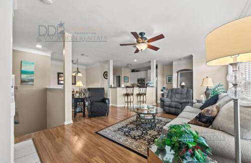 Gulfport Villa | Legacy Villa 704