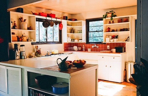 Laurel Canyon Cabin | Legendary Laurel Canyon 2BR/2BA Cabin with WIFI, A/C, Music Studio