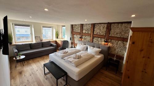 Marktbreit Hotel | Lehm & Stil - Wohnen in nachhaltiger Atmosphäre
