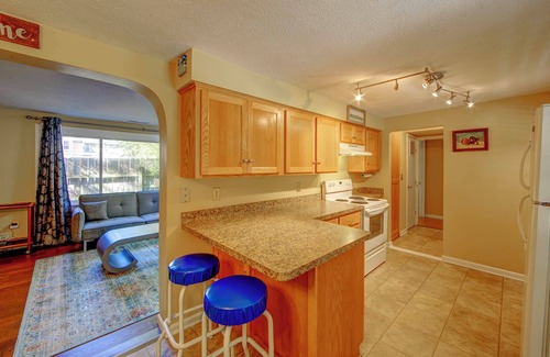 Wooster Cottage | Lehr Court Cottage - Home in the Heart of Wooster