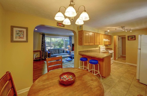 Wooster Cottage | Lehr Court Cottage - Home in the Heart of Wooster