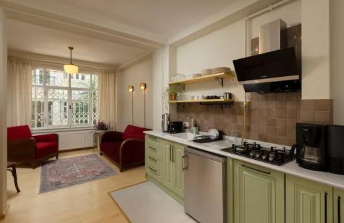 Cihangir Apartment | Lemon Apartments
