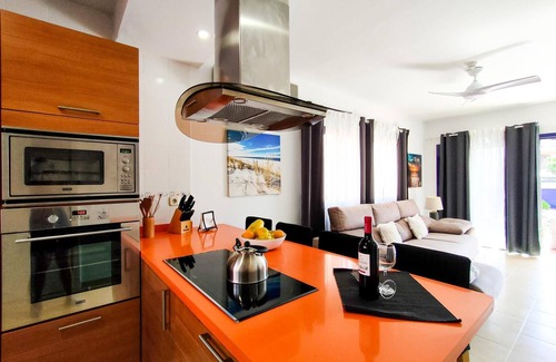 Costa Meloneras Villa | Lemon Terraced House