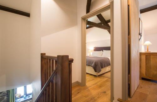 Tavistock House | Lena Cottage at Wringworthy Farm on Dartmoor National Park, close to Tavistock, ideal base for exploring Devon and Cornwall, hiking, horse riding, golf, fuelled by green energy