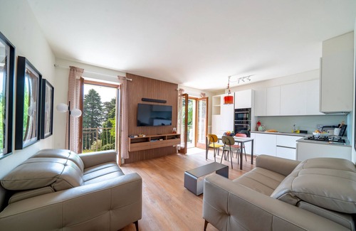 Tremezzina Apartment | Lenno Giallo – Beautiful Lake View Village Apartment by Italian Apartments.