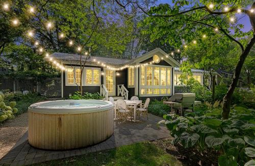 Union Pier House | Leo Cottage