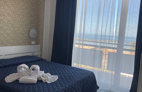 Viserbella Hotel | LEONE