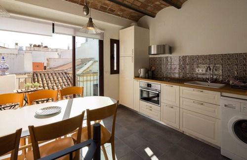 Encarnacion-Regina House | Lepanto. 2 bedrooms, terrace