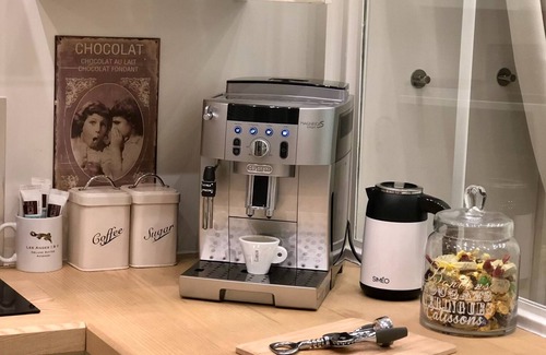 Avignon City Centre Apartment | LES ANGES DELUXE 5* LUXURY HOME - FREE PARKING & JAGUAR SERVICE - PRIVATE TOURS