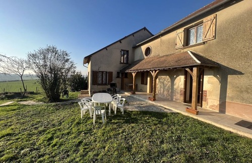 Saints-en-Puisaye House | Les Arnusses Jolie Maison 10 Personnes